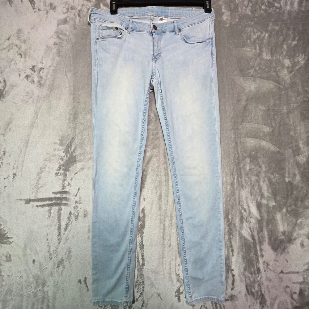 H&M &Denim Super Skinny Super Low Waist Light Wash Blue Jeans 33/32